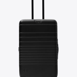 Resale The Medium Check-In Roller in All Black