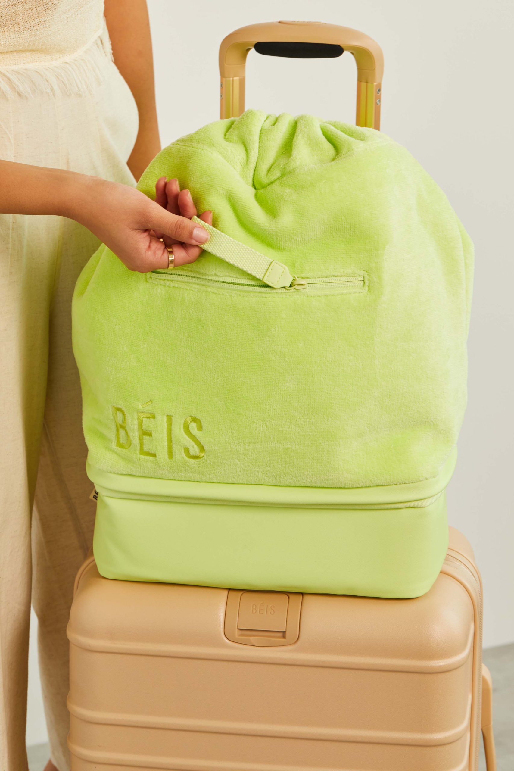 Resale The Terry Backpack Cooler in Citron - Image 8