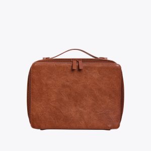 The Cosmetic Case in Maple