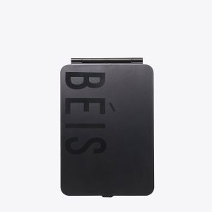 Resale The Light-Up Travel Mirror in Black